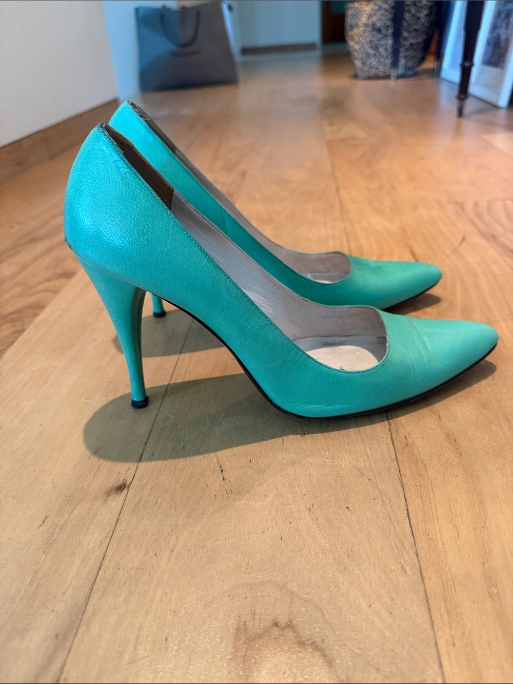 MARC JACOBS Vintage green stilettos 10US